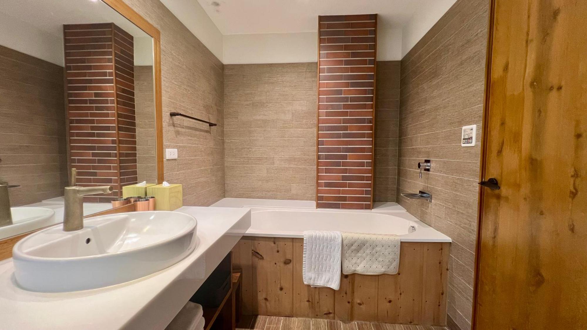 畫日風尚會館sinasera Resort Changbin Bagian luar foto